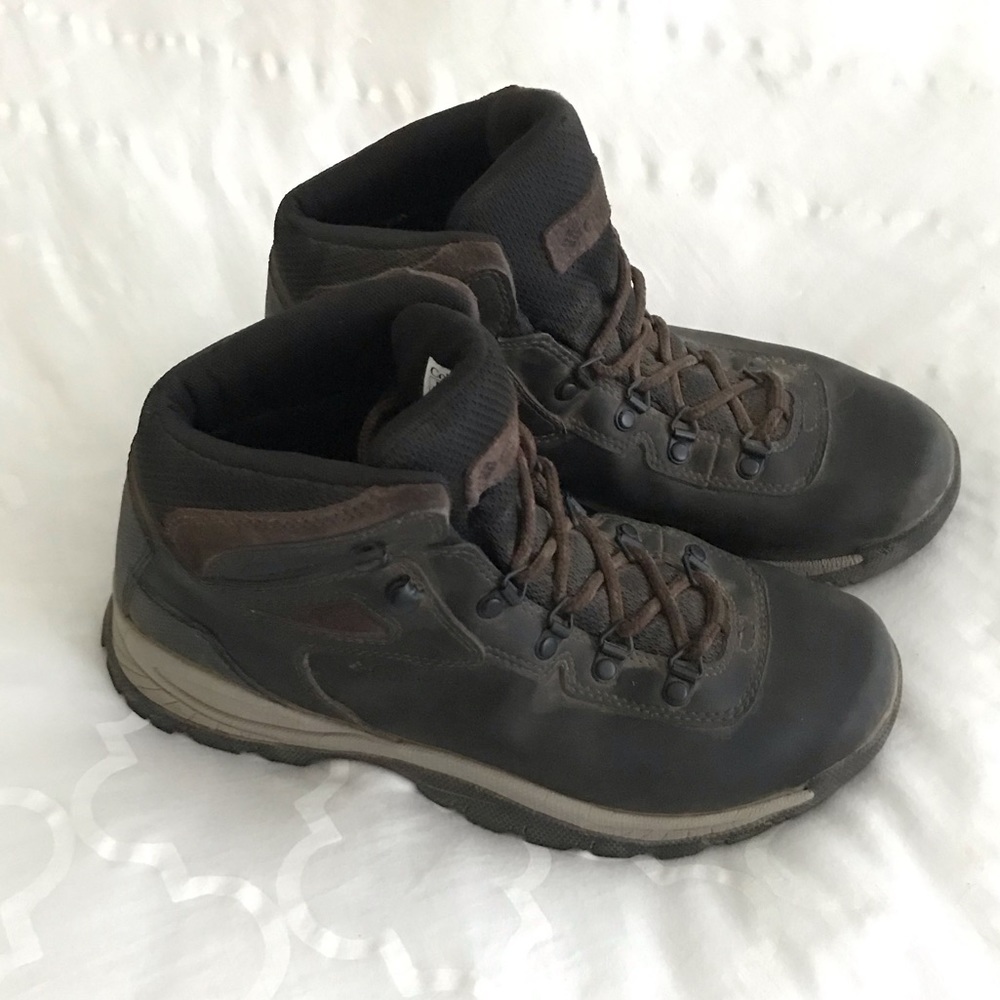 COLUMBIA - hiking boots